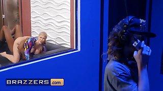Interracial aggressive sex with Horny Blonde cougar Ryan Keely