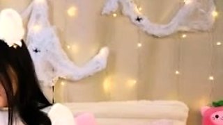 Pussy close up by slutty teen on cam