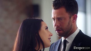 Thicc Brunette Hoe Fucks Her Boss After Business Trip