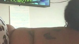 Big Booty BBW Loves Shaking Her Phat Ass