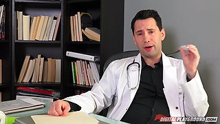 Curvy Missy Martinez smutty sex scene