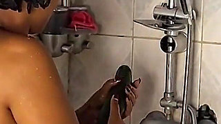 She Uses Big Cucumber to Squirt in Toilet