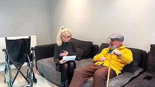 Old senior grandpa pussyfucking hot slut