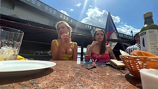 Amateur blonde babe masturbates on cam