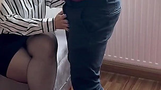 The Secretary Asks Her Boss for a Raise and in Return, He Satisfies Her Desires