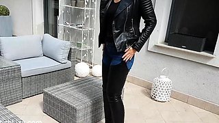 Brunette Solo Webcam Masturbation