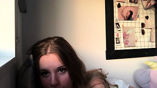 Sexy hottie Anetta Keys enjoys a solo toy masturbation