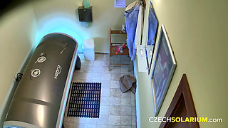 Czech Solarium 159: Model Masturbates in the Solarium for the Cameras