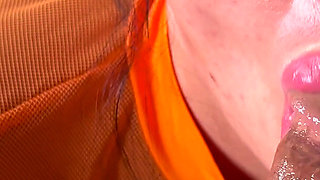 Thick PAWG Slut Naomi Foxx Big Booty Makes BBC Cum Early