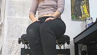 Slippers Shoeplay and Dangling Hot Seduction