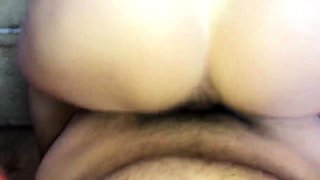 Deutsche Amateurin wird gefickt und bekommt eine Creampie