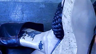Demon Boss Lady Getz Her Feet Fucked by Black Thug