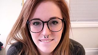 Jessie Wolfe – Step sister tells you how to jerk it