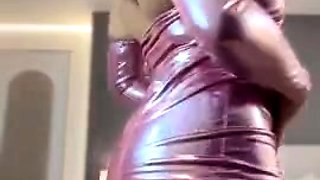 Hot amateur blonde pregnant toying her pussy solo