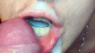 Creamy reward for cum hungry stepmom after amazing blowjob