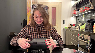 Mari Galore Unboxes a Fucking Machine with Her Boyfriend
