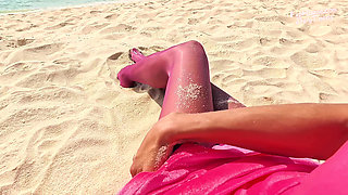922 Shiny Purple Cdr Pantyhose on the Beach