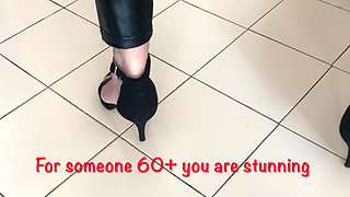 Mrs Mature Feet dressed for the party