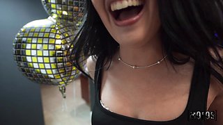 Vanessa Marie’s New Year Bash with Sultry Revelry