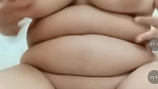 wet pussy nice fingering.