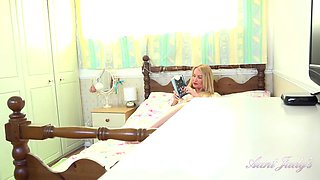 Seducing Auntie Jade POV