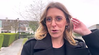 Aurrora, 23 years old, an anatomical bomb... very ambitious! - Jacquie et Michel TV