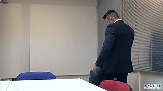 Ken Rodeo gets fucked by Klein Kerr