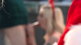 A Very College Christmas Reality Kings