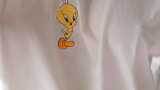 A Sporty Girl with an Insanely Sexy Body Rips All Her Clothes to Shreds