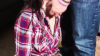 Wanna Be Model Sucks off Photographer