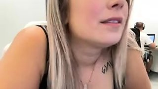 Amateur blonde girlfriend toyed and facialized