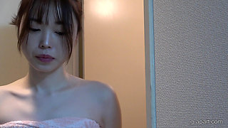 Super Slim Girl Satomi Takes Off Her Stockings and Takes a Shower