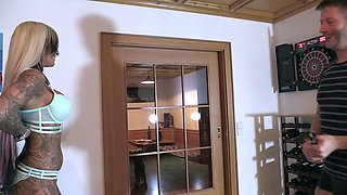 Mila Dartspielenmila