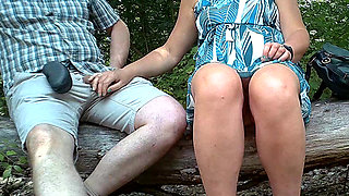 Handjob outdoors in the park in hot weather