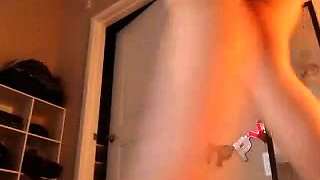 Naughty Japanese babe Ayaka Tomoda masturbates