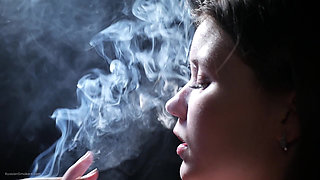 Slow Smoking Seduction - Smoke, Curves & Control