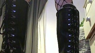Amateur Webcam Chick Masturbates On Webcam More at