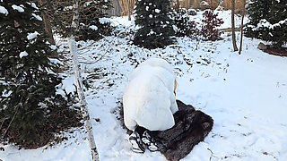 Quick Outdoor Fuck on Snow in a Snow-white Fur Coat