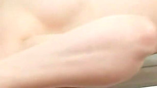 Skinny Brunette Babe Fingers Herself on Washing Machine to Climax