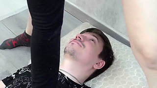 Sweaty Splits Facesitting: Mistress Uses Slave's Tongue & Face - Dirty Talk - Full Video