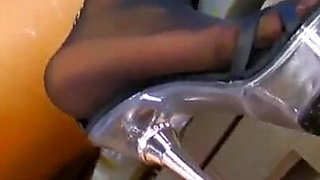 Asian MILF gets in a messy fuck