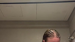 Intimate Shaving in the Bathtub