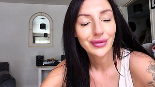 Hot Busty Webcam Babe Masturbate Solo