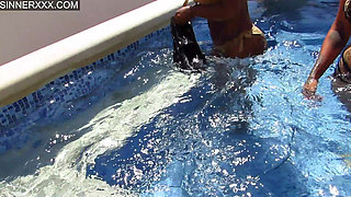 Jacuzzi Threesome - Hot Latina and Ebony Suck Dick - Kiki Minaj and Bella Diosa
