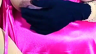 Indian Sexy Bhabhi Having Sex with Her Servant at Home