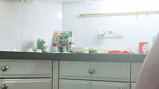 amateur blonde solo webcam