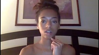 Ebony spreading her pussy: Amateur, Chaturbate  Solo Porn