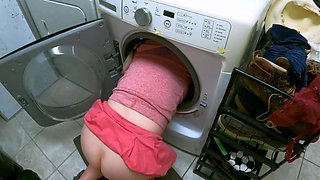 Stepmom stuck in the washing machine takes it in both holes