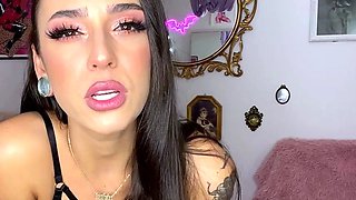 Close up teen pussy gaping action