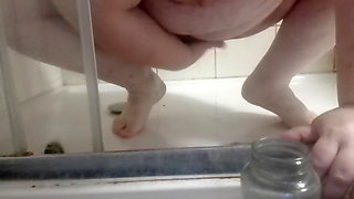 Orgassmuss in the Shower